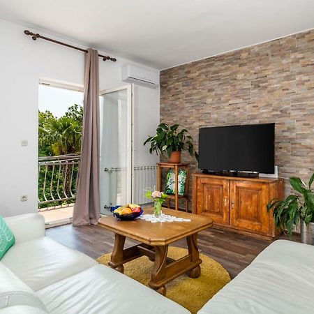 אופטיה Apartments Rumac מראה חיצוני תמונה
